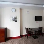 William\'S Hillsborough Apartments