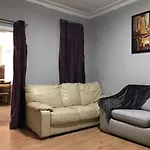 The Skipton Villa - The Red