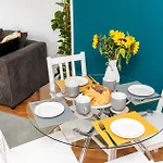 2Bed 2Bath Apartment Near Sheffield City Centre With Free Parking Space