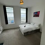 Spacious Flat In Sheffield City Center Gs304