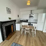 Spacious Flat In Sheffield City Center Gs304
