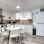 2Br City Centre Apt, Self Check In, Wifi, By Derbnb