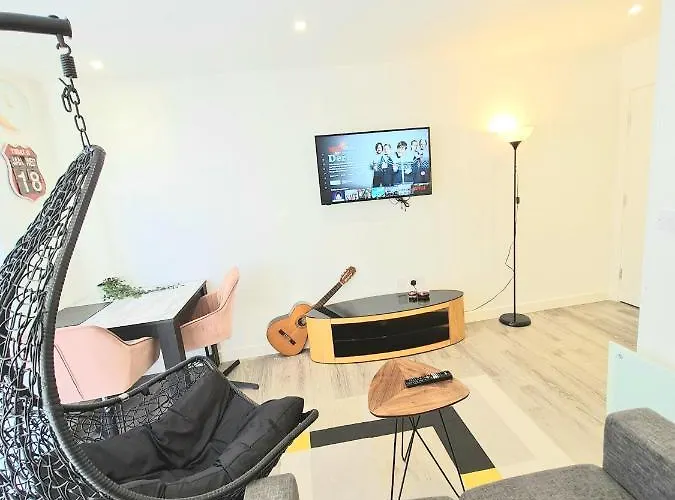 Lovely Studio Apartment Sheffield City Centre - Netflix, Wifi, Digital Tv