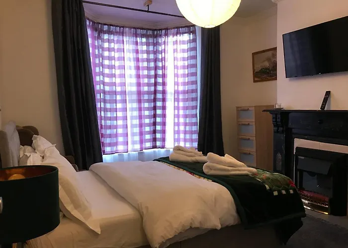 The Skipton Villa - The Fireside