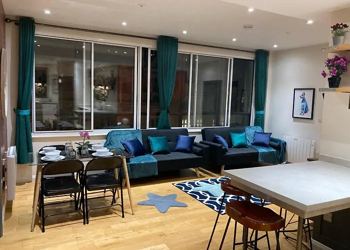 Central Sheffield 3Bed 3Bath IV Pent-Apartment