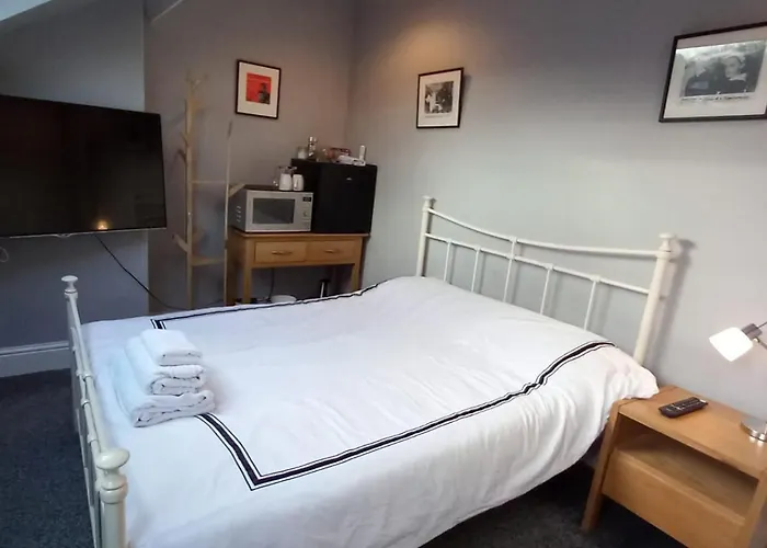 Serene Homes Sheffield, Private Ensuite Velux Room