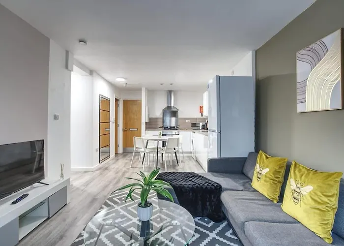 2Br City Centre Apt, Self Check In, Wifi, By Derbnb