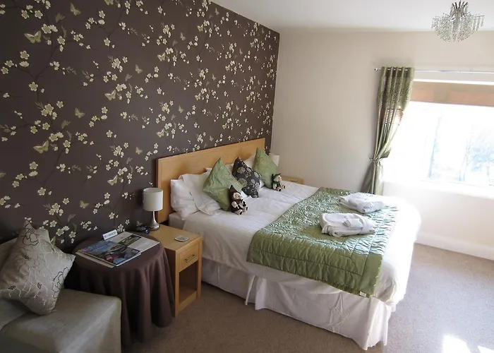 Barnfield House