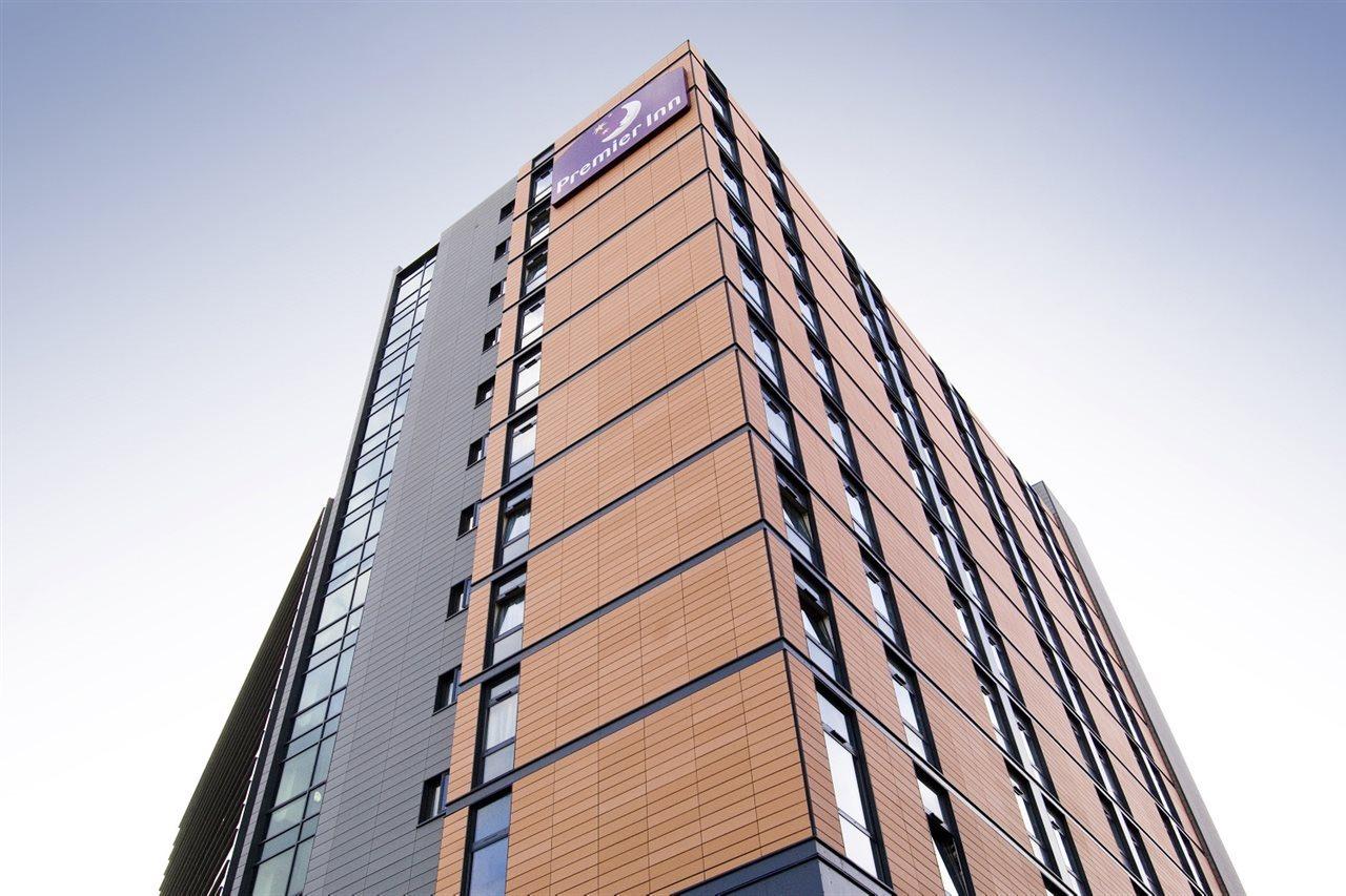 Premier Centre Hotel 3*