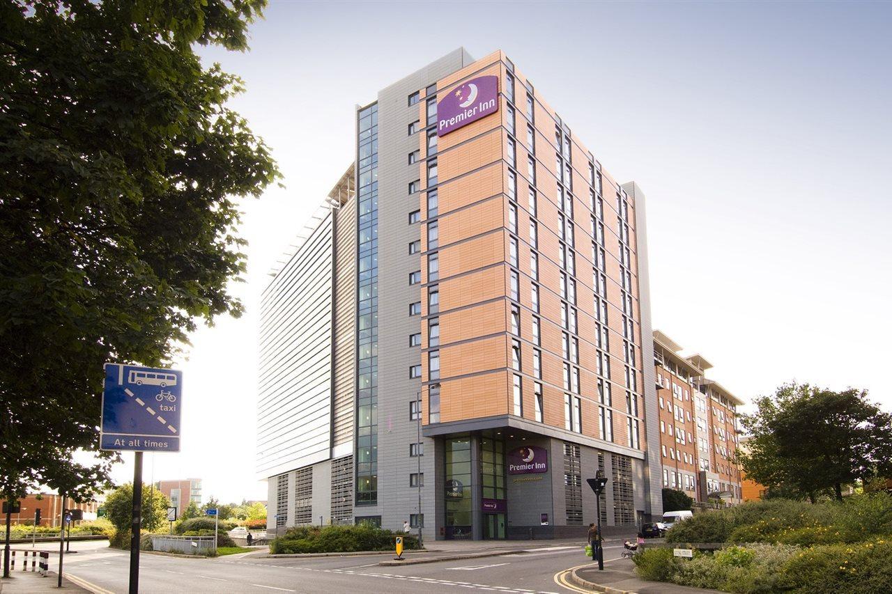Premier Centre Hotel 3*