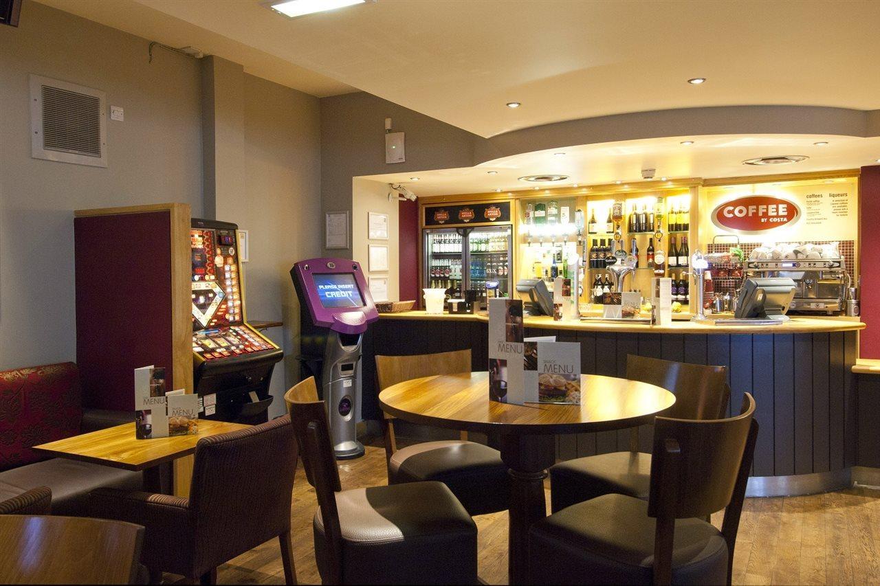 Premier Centre 3*