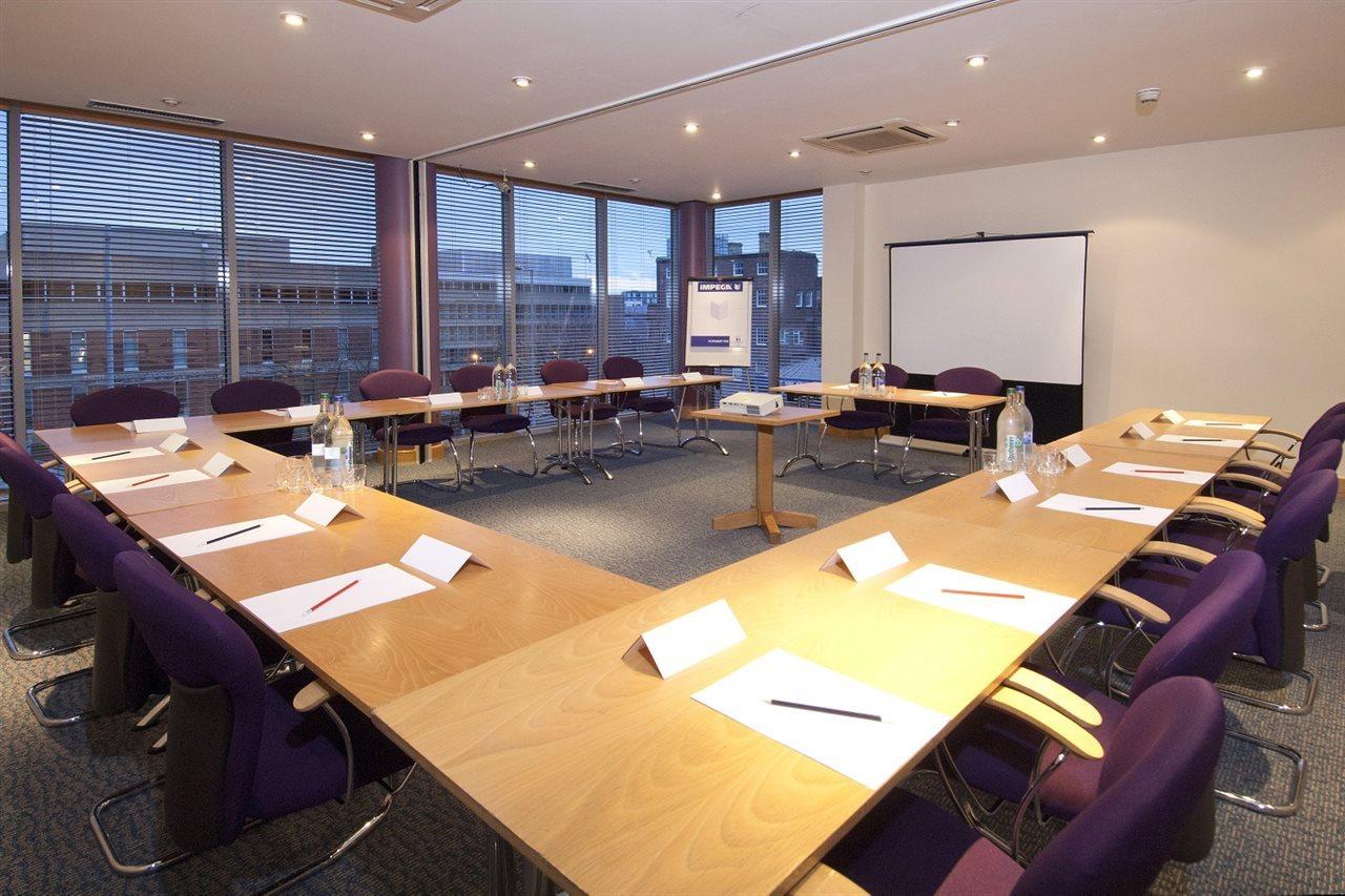 Premier Centre 3* Sheffield