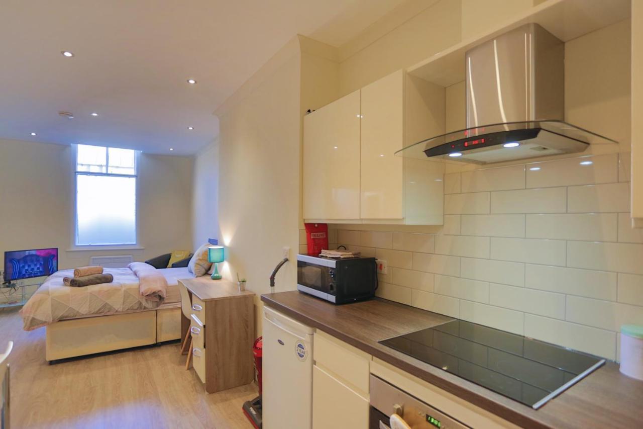 Spacesavers Apartment *
