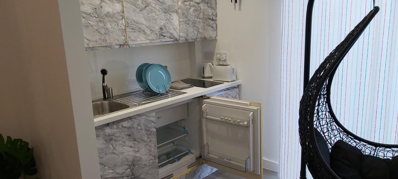 Lovely Centre - Netflix, Wifi, Digital Tv Apartment Sheffield