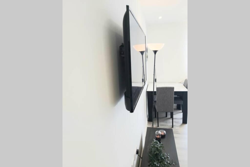 Ginger Serviced Apartment Sheffield City Centre - Netflix, Wifi, Digital Tv