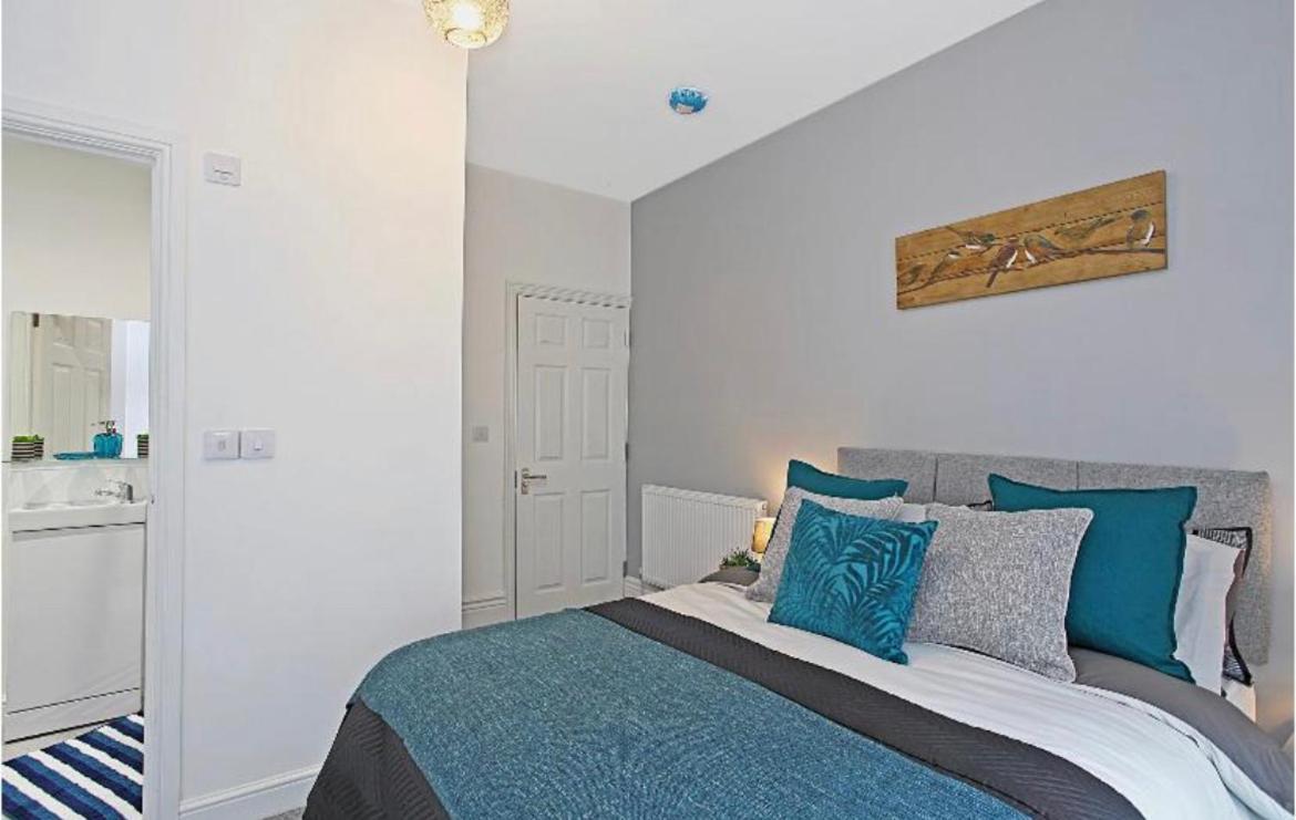 Cammell Staycation- Corporate & Executive Stays Guest house