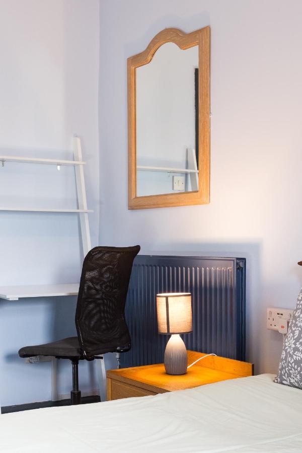Hostel Russell Scott Backpackers - *