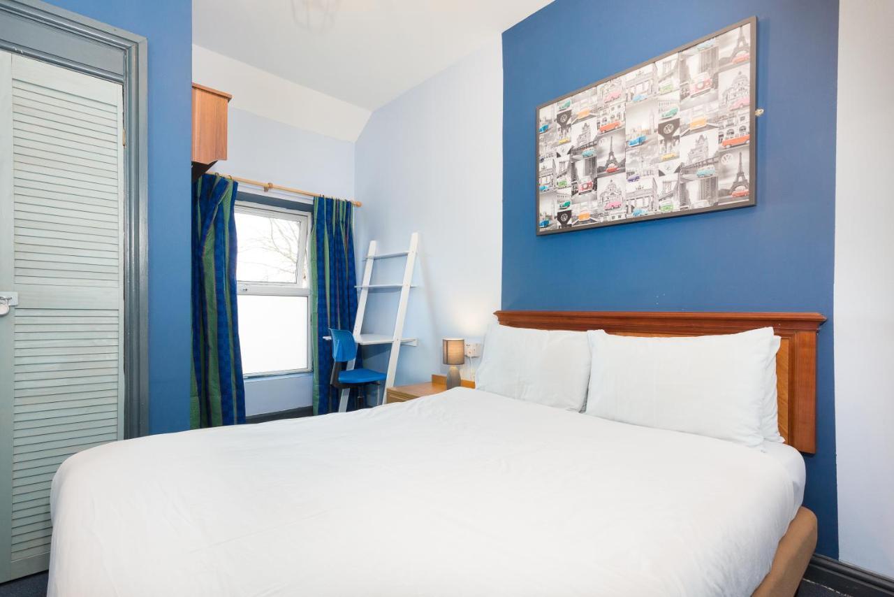 Russell Scott Backpackers - Hostel *