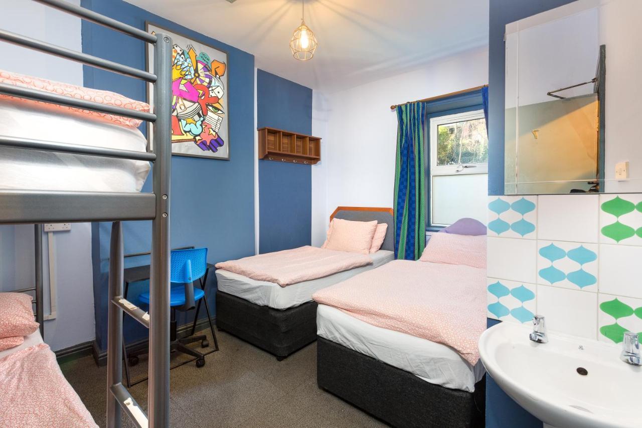 Russell Scott Backpackers - Hostel *