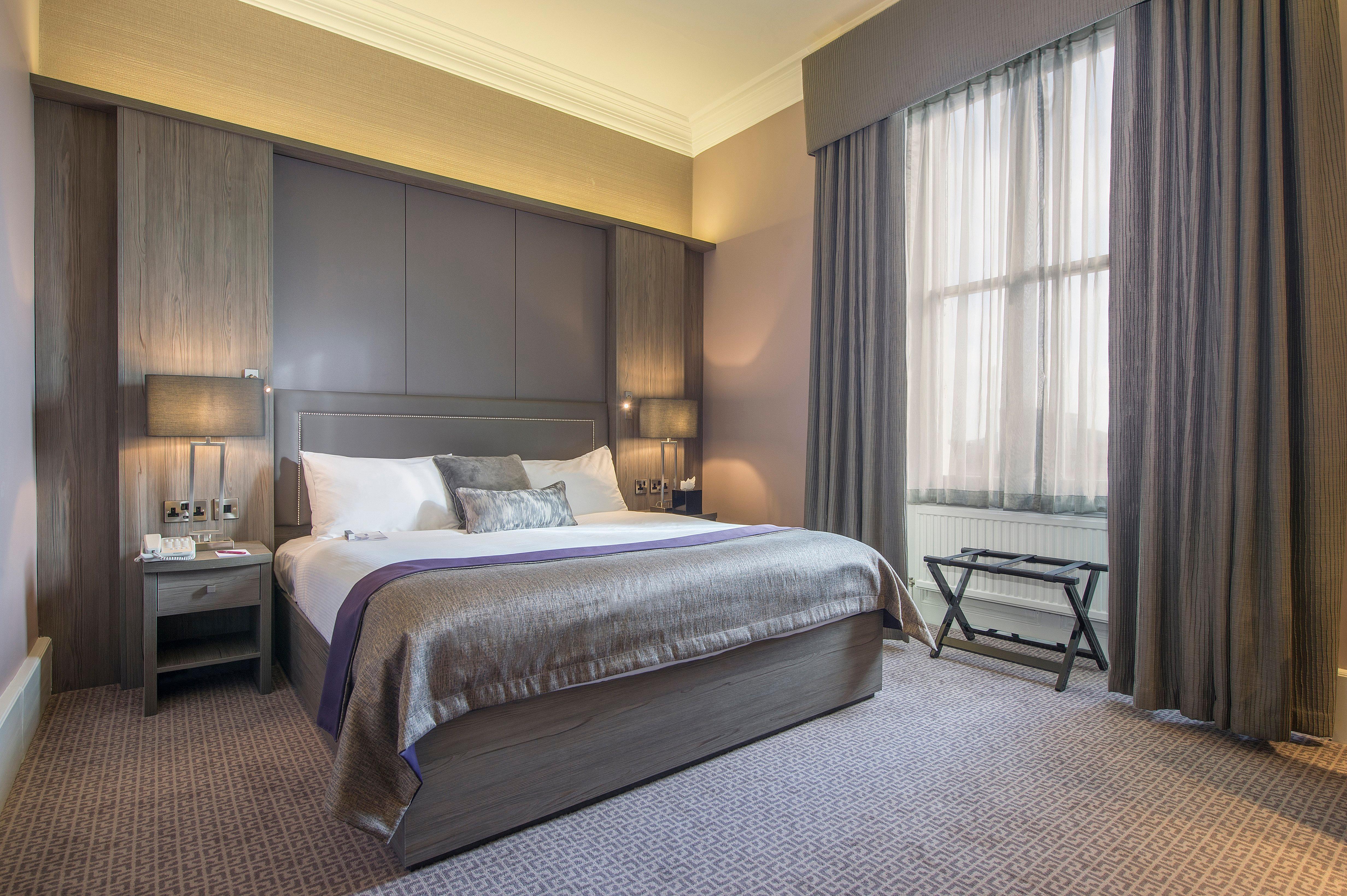 Crowne Plaza - By Ihg Hotel