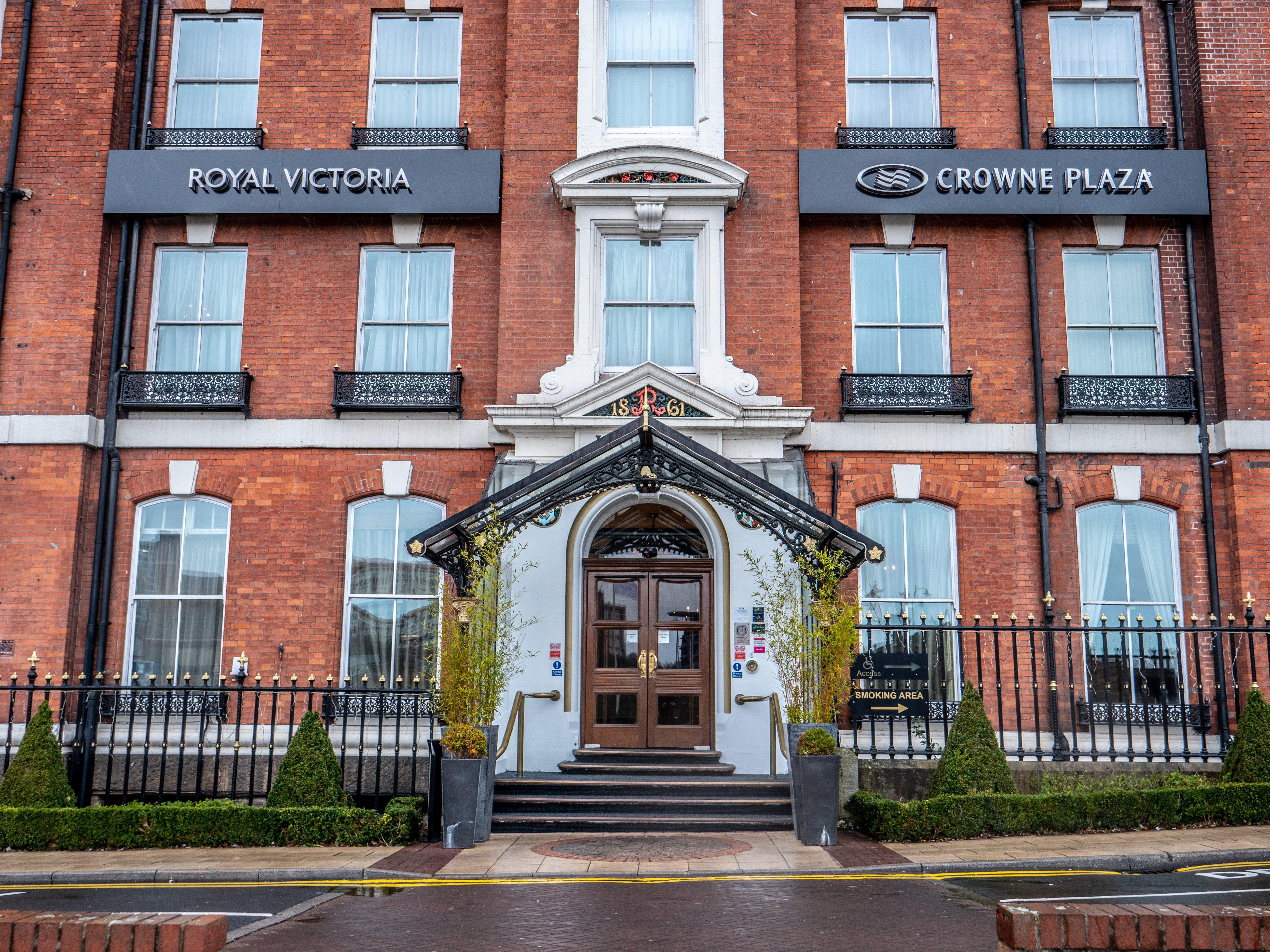 Crowne Plaza - By Ihg 4*