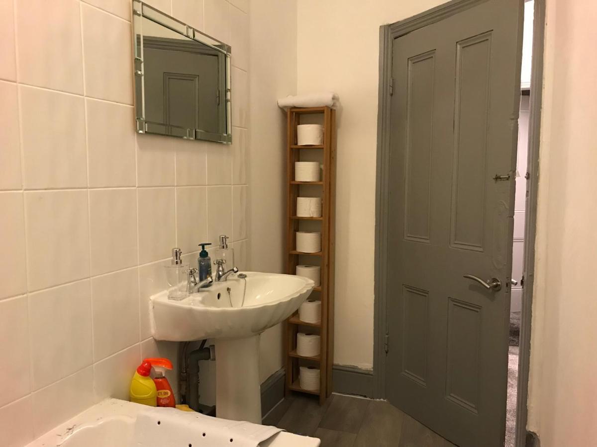 The Skipton - The Hideaway Guest house *