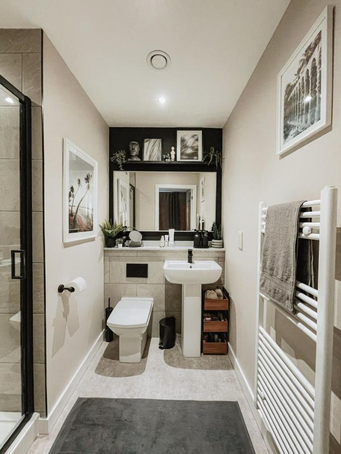 Stylish 1bed In Cc Apartment *