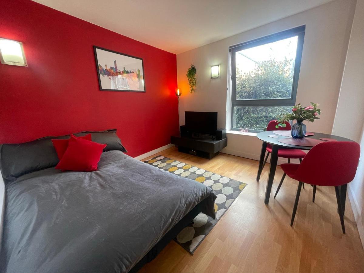 Iconic Centre In The Devonshire Quarter Apartment