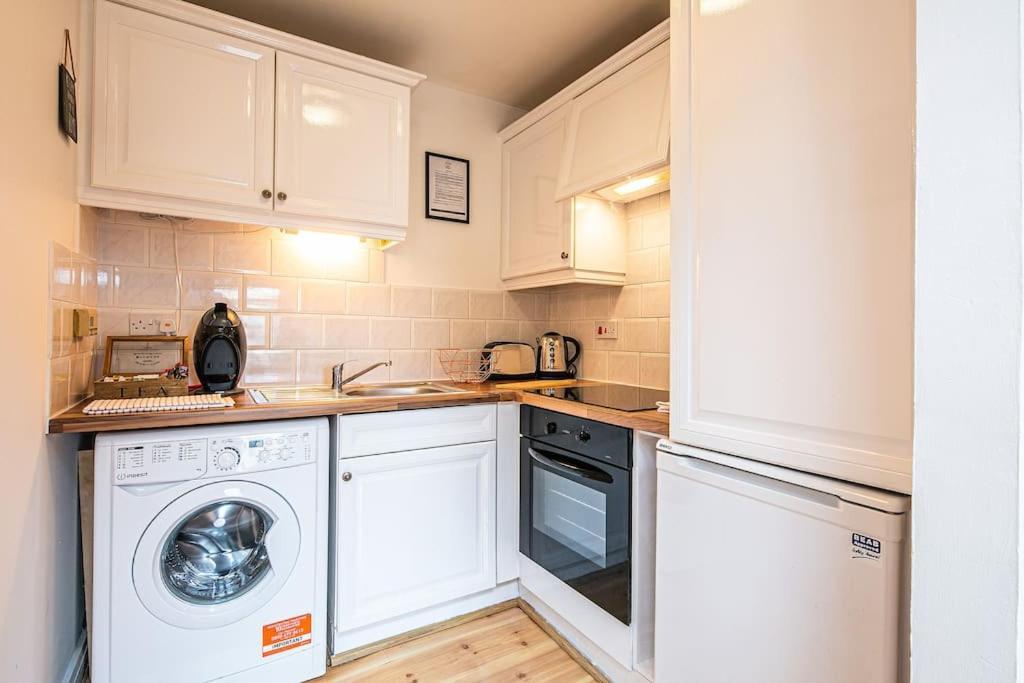 Victoria Quays Warehouse Apartment: Pet-friendly Centre Sheffield