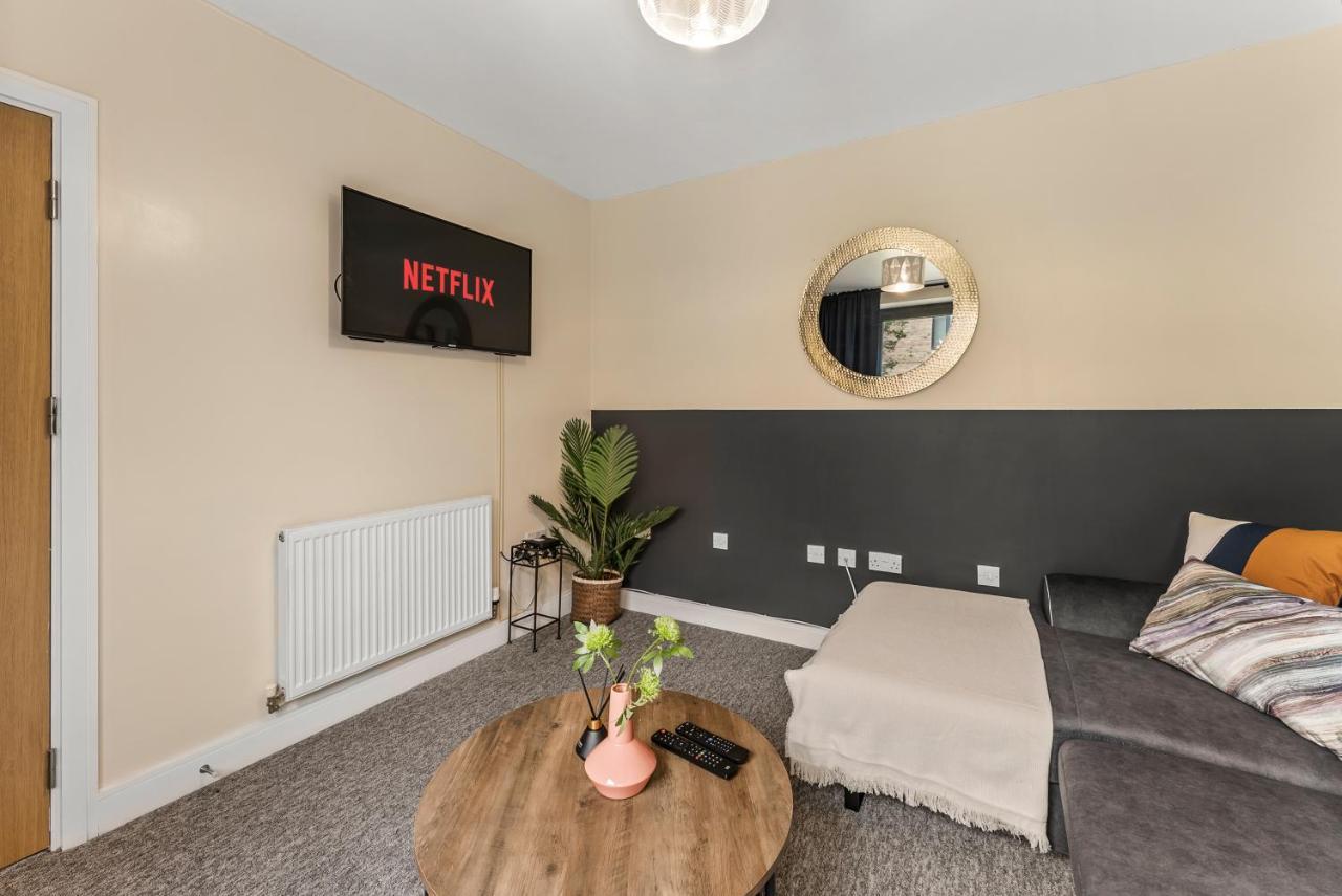 Apartment Beautiful 2 Bed In - Parking - Garden