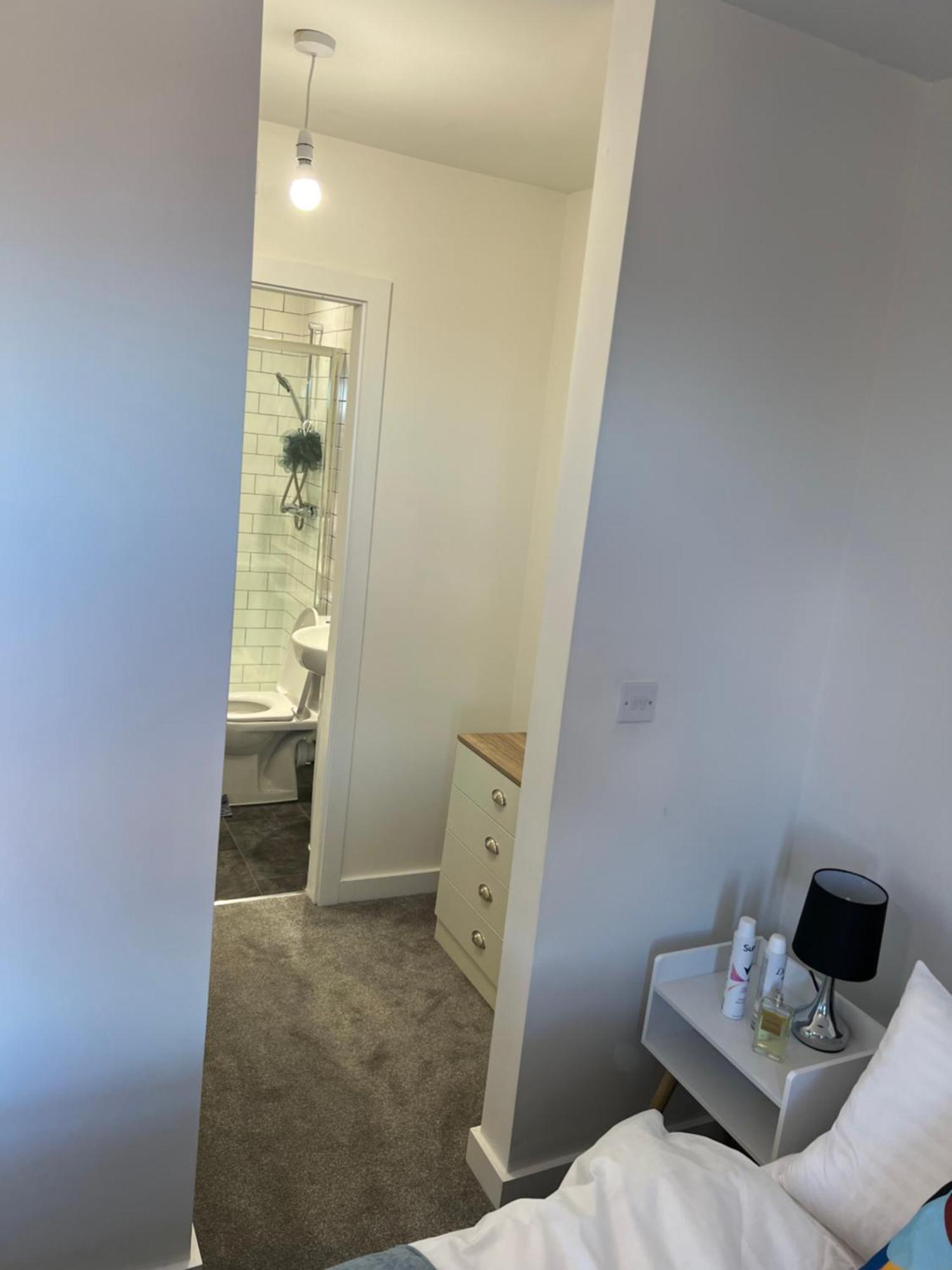 Holiday home New Peaceful Luxury With Free Parkingwifi *