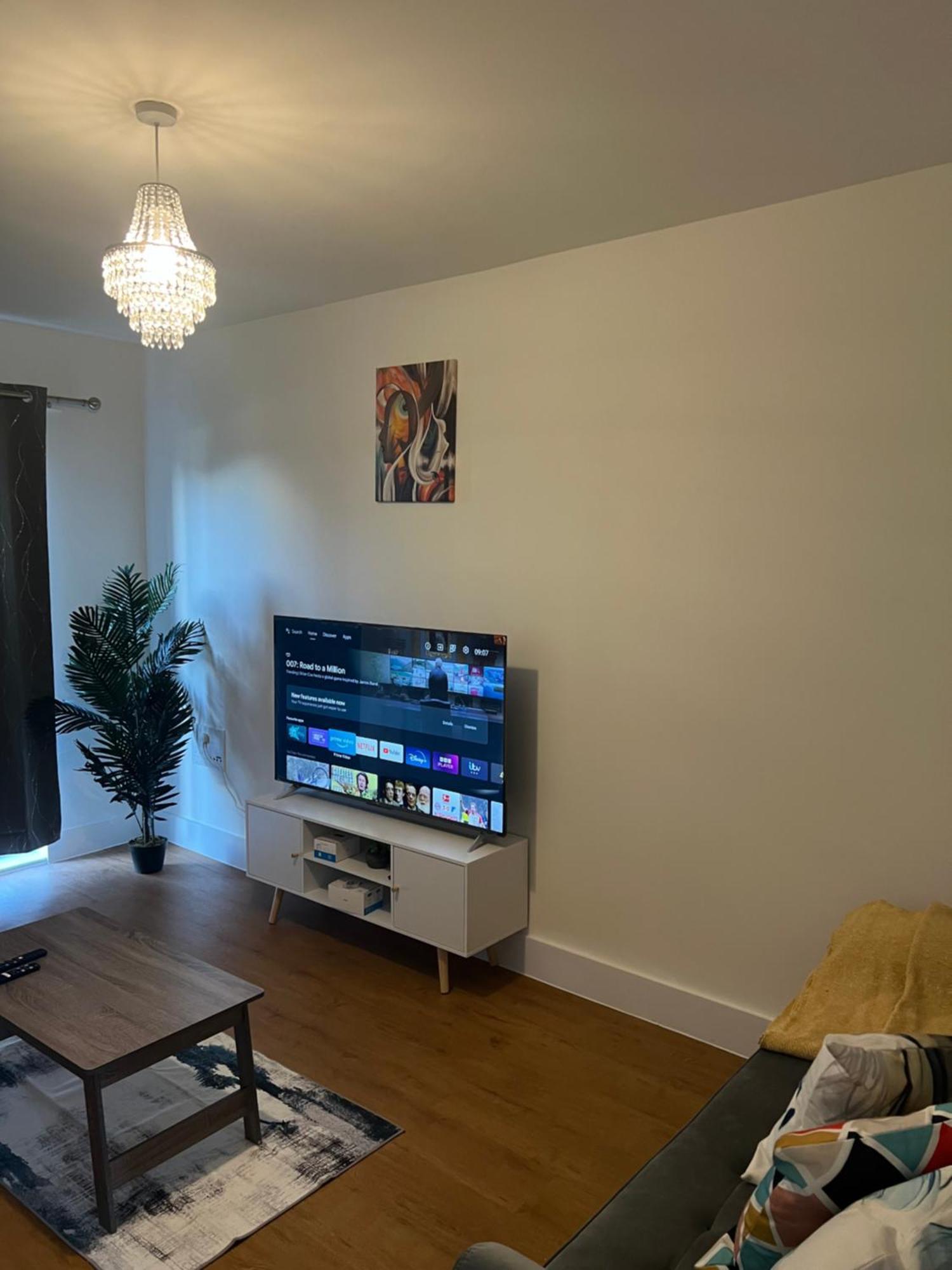 New Peaceful Luxury With Free Parkingwifi