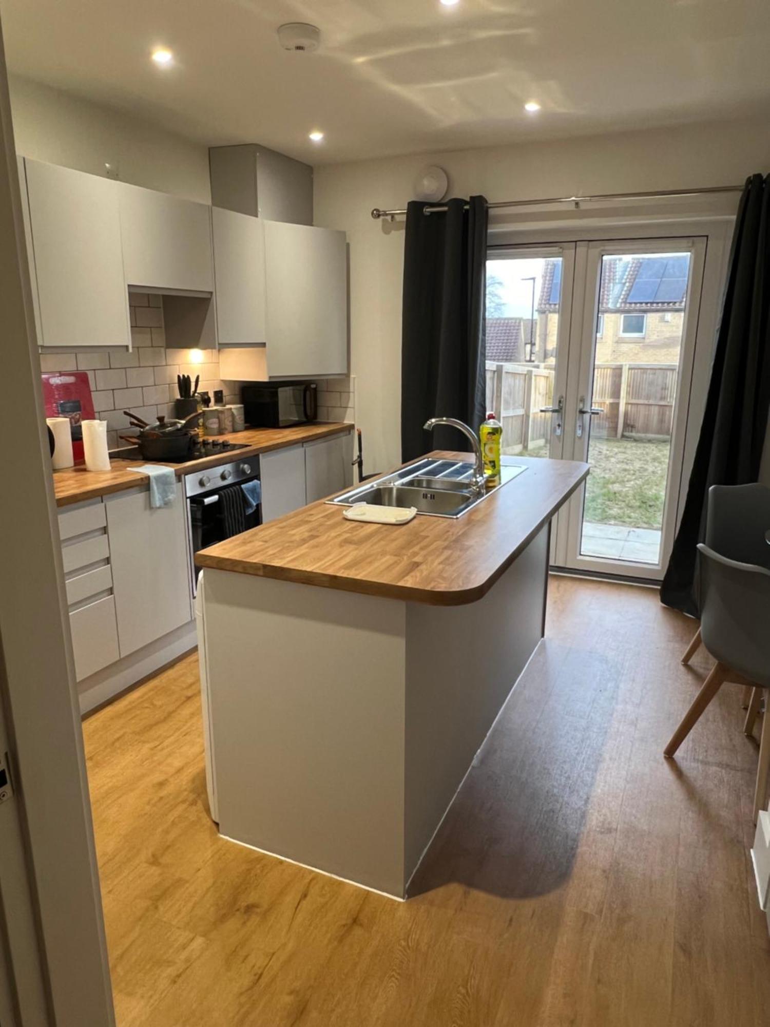 Holiday home New Peaceful Luxury With Free Parkingwifi Sheffield