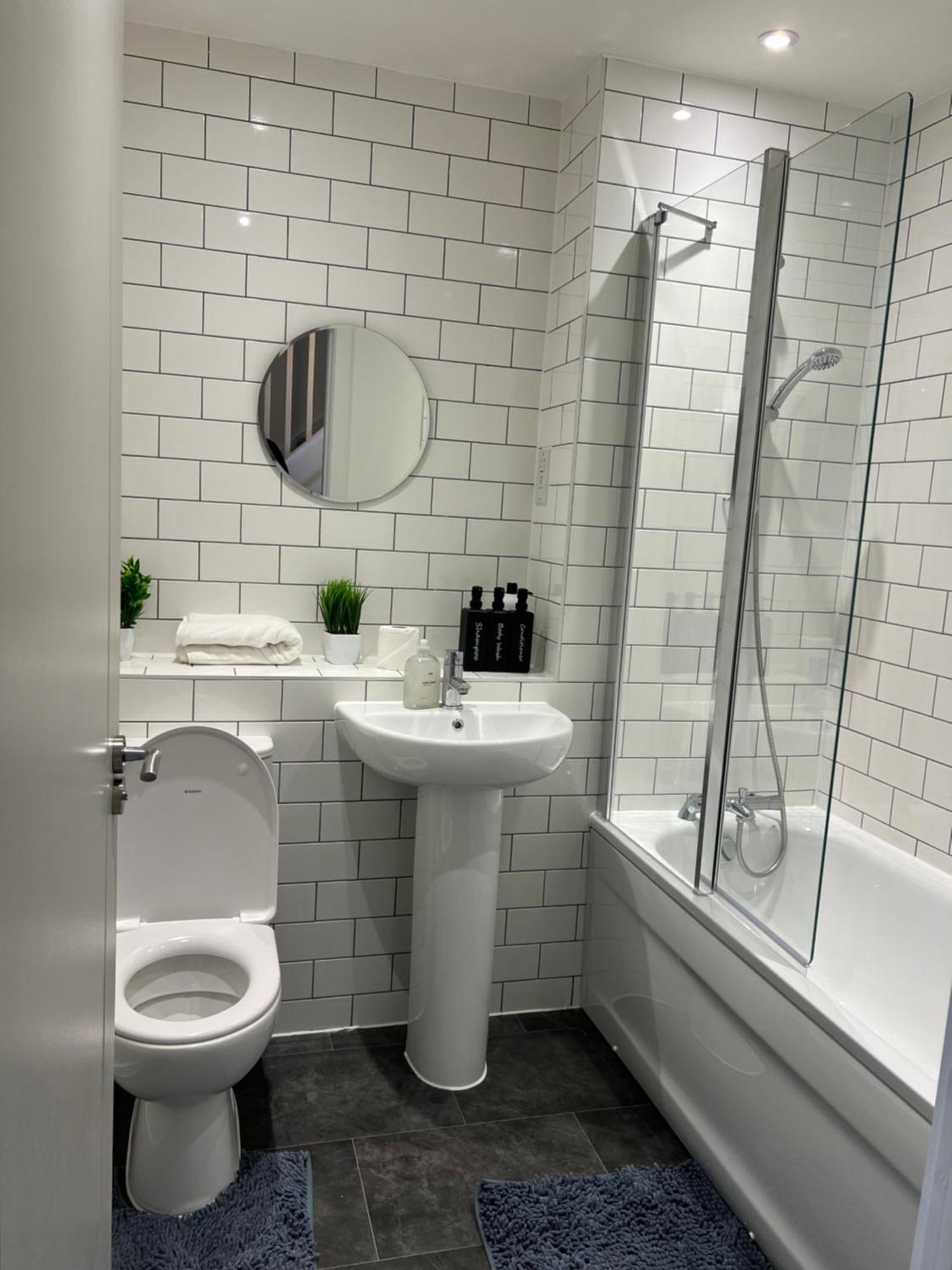 New Peaceful Luxury With Free Parkingwifi Holiday home