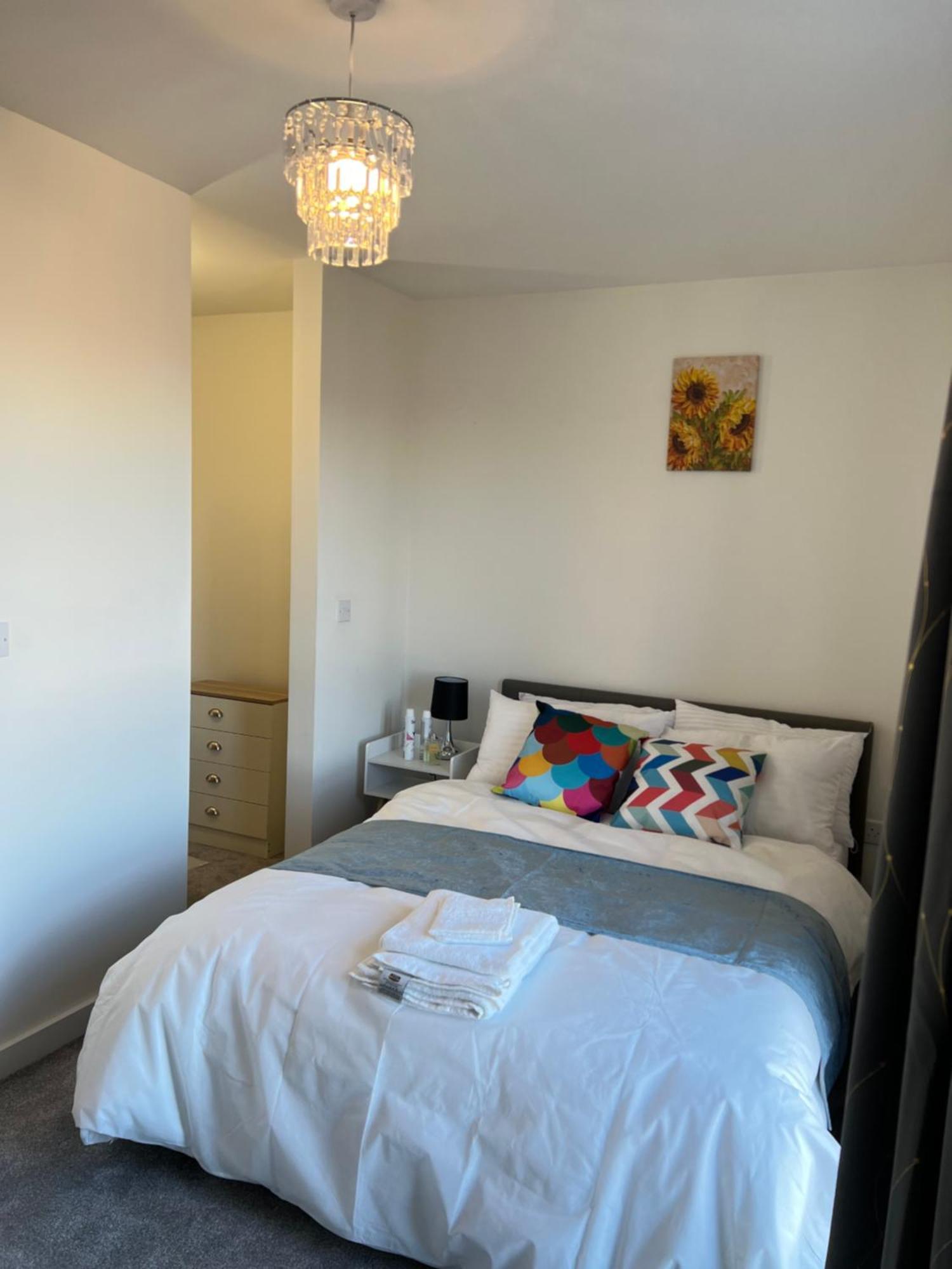 New Peaceful Luxury With Free Parkingwifi Holiday home *