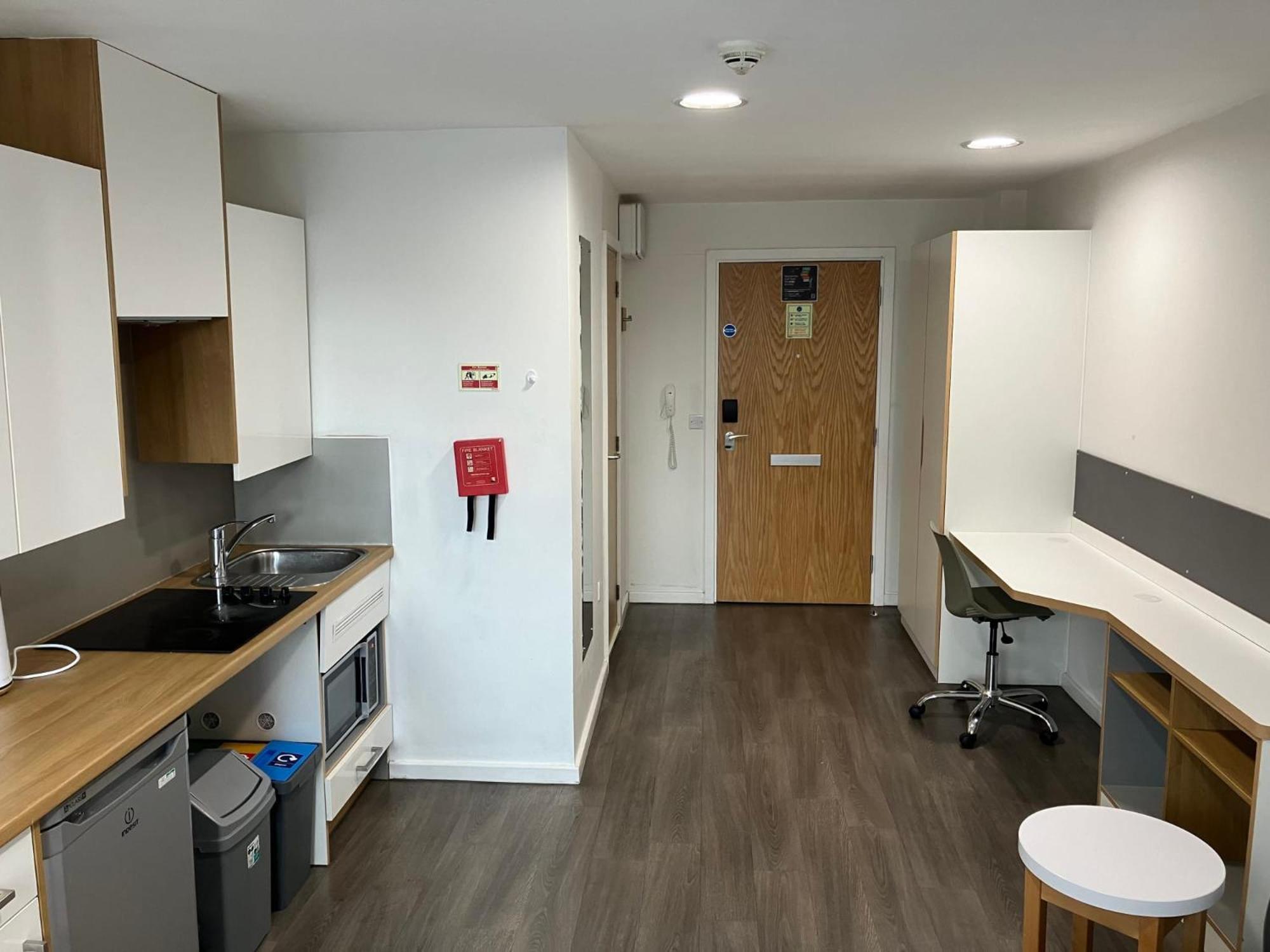Apartment Stunning At Laycock In *