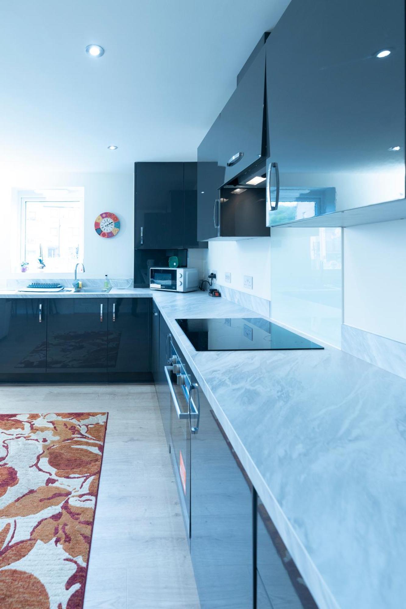 Luxury Ground Floor 2 Bedroom Free Wifi & Parking