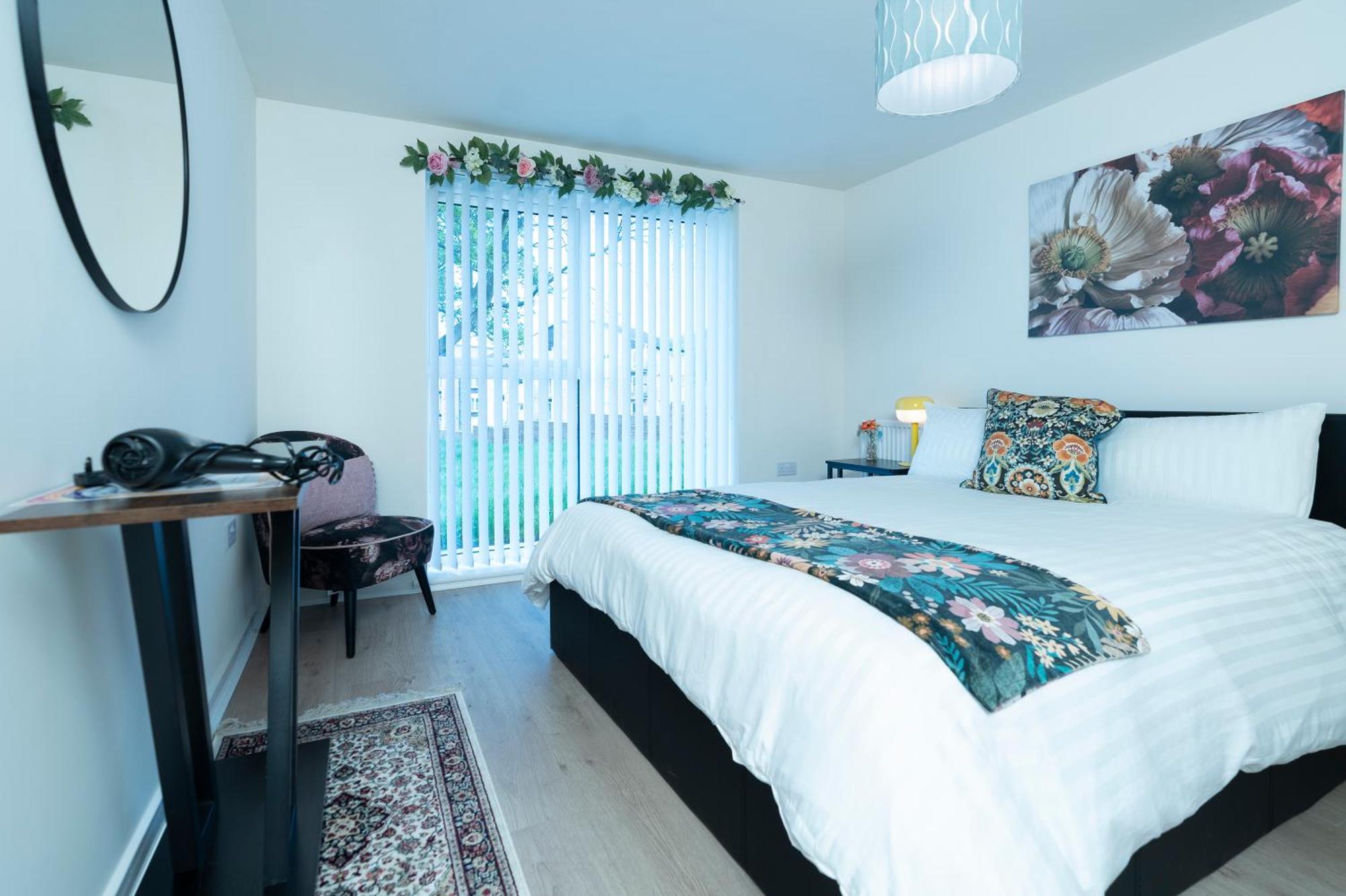 Apartment Luxury Ground Floor 2 Bedroom Free Wifi & Parking