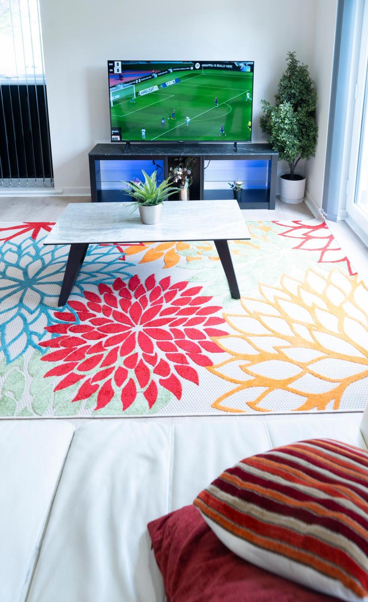 Luxury Ground Floor 2 Bedroom Free Wifi & Parking