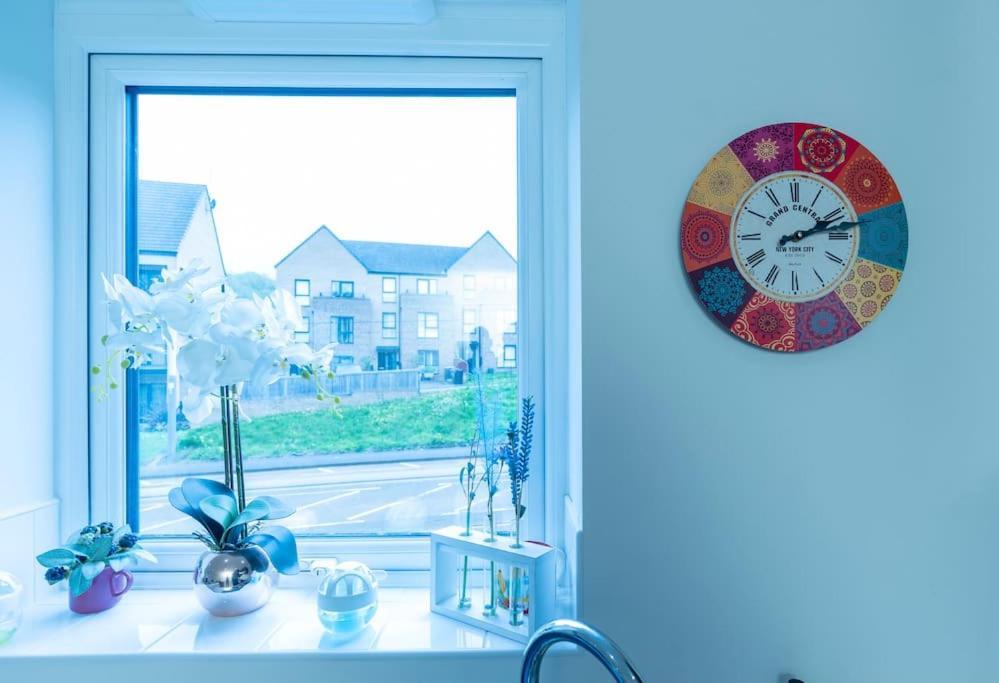 Apartment Luxury Ground Floor 2 Bedroom Free Wifi & Parking