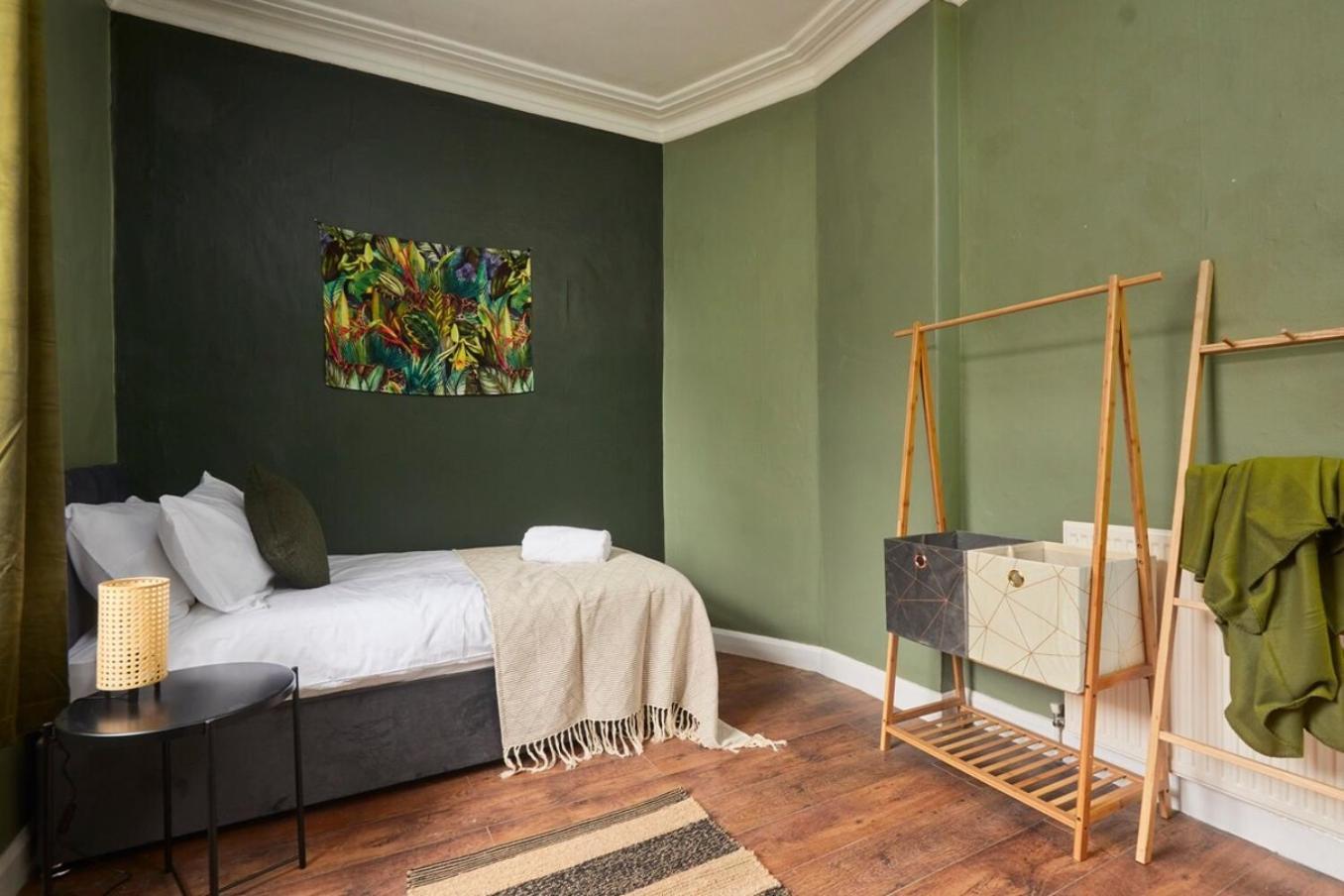 Cosy, Stylish, Leafy And Homely * Sheffield