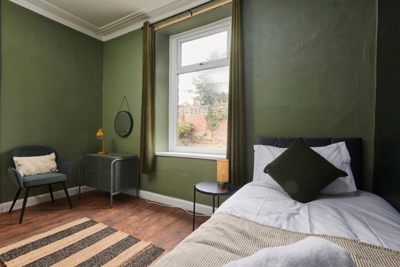 Villa Cosy, Stylish, Leafy And Homely Sheffield