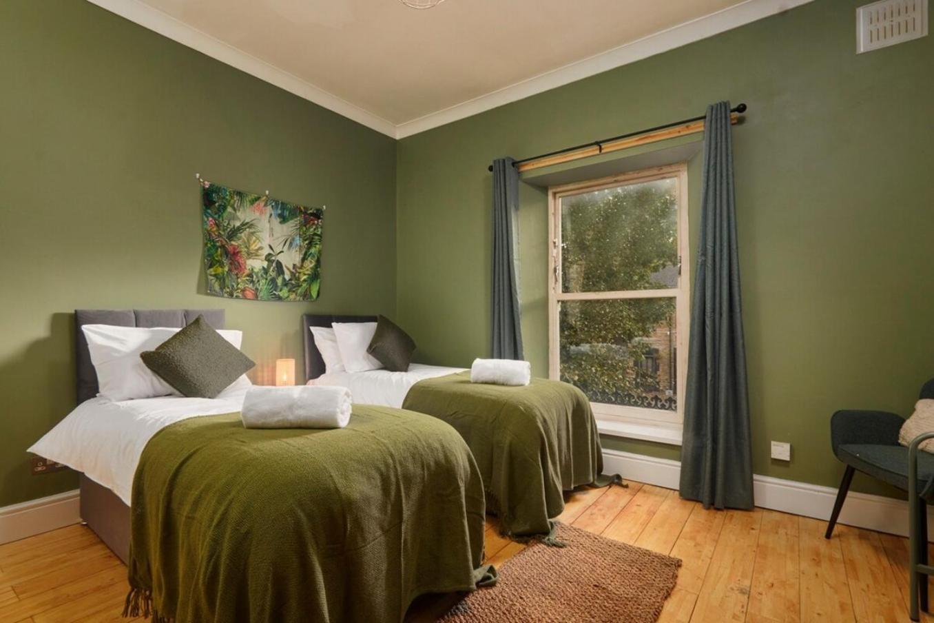 Cosy, Stylish, Leafy And Homely Villa *
