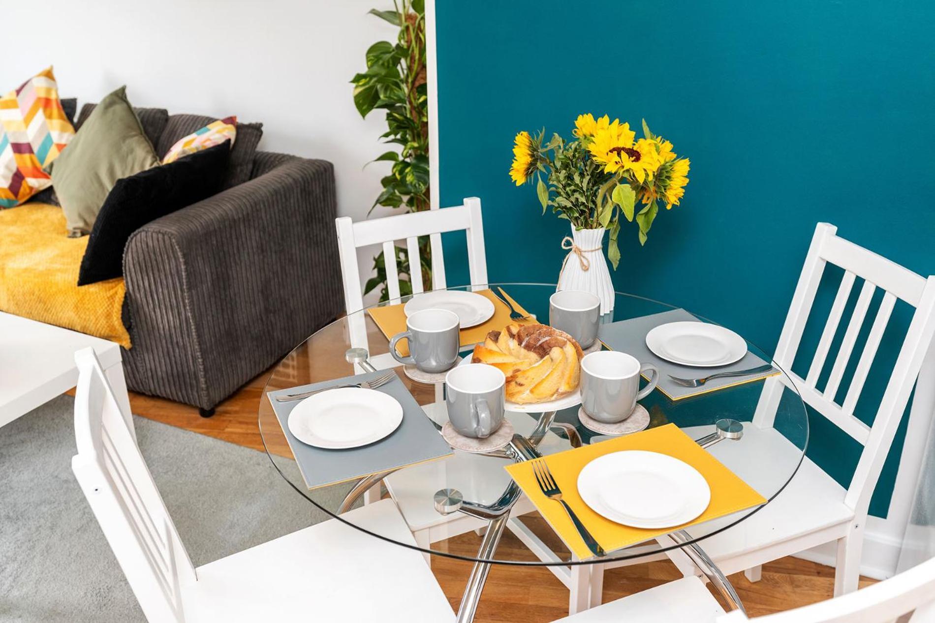 2bed 2bath Near Centre With Free Parking Space Apartment Sheffield