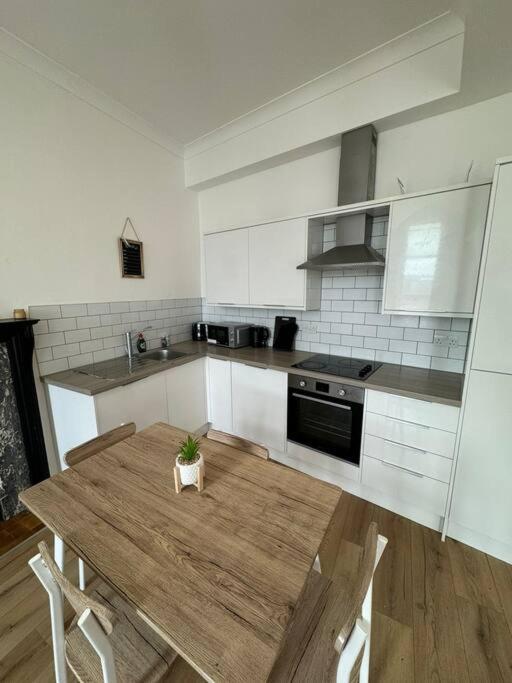 Spacious Flat In Center Gs304 *