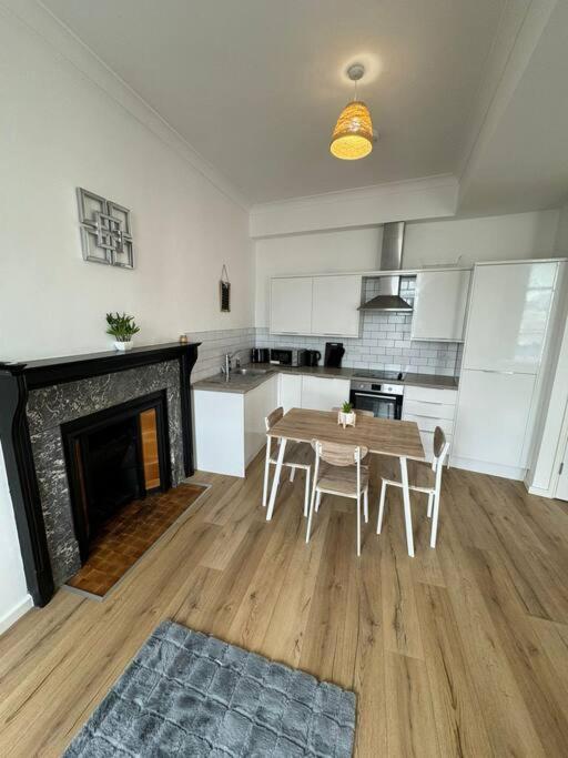 Apartment Spacious Flat In Center Gs304 Sheffield