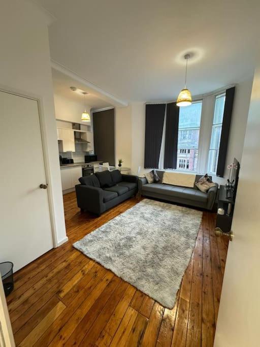 Sleep 6 -sheffield-george Street Gs202 Apartment *