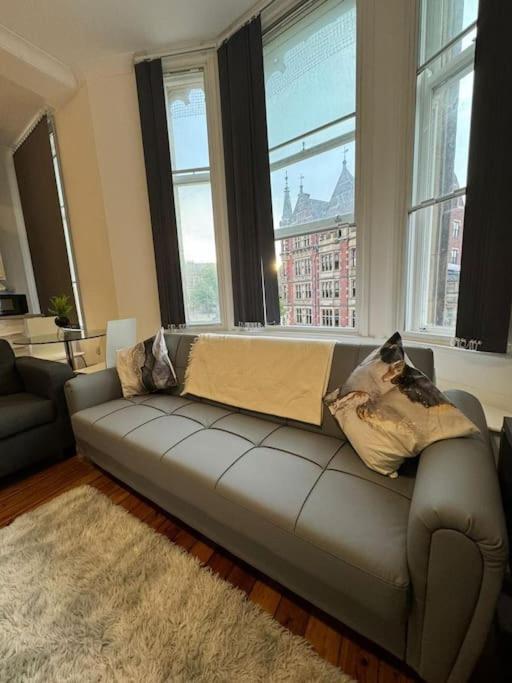 Sleep 6 -sheffield-george Street Gs202 Apartment *