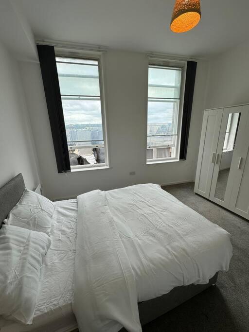 Apartment Spacious Flat In Center Gs304