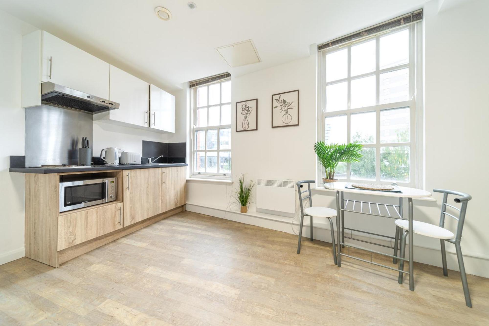 Alexandra House By Centre Apartment
